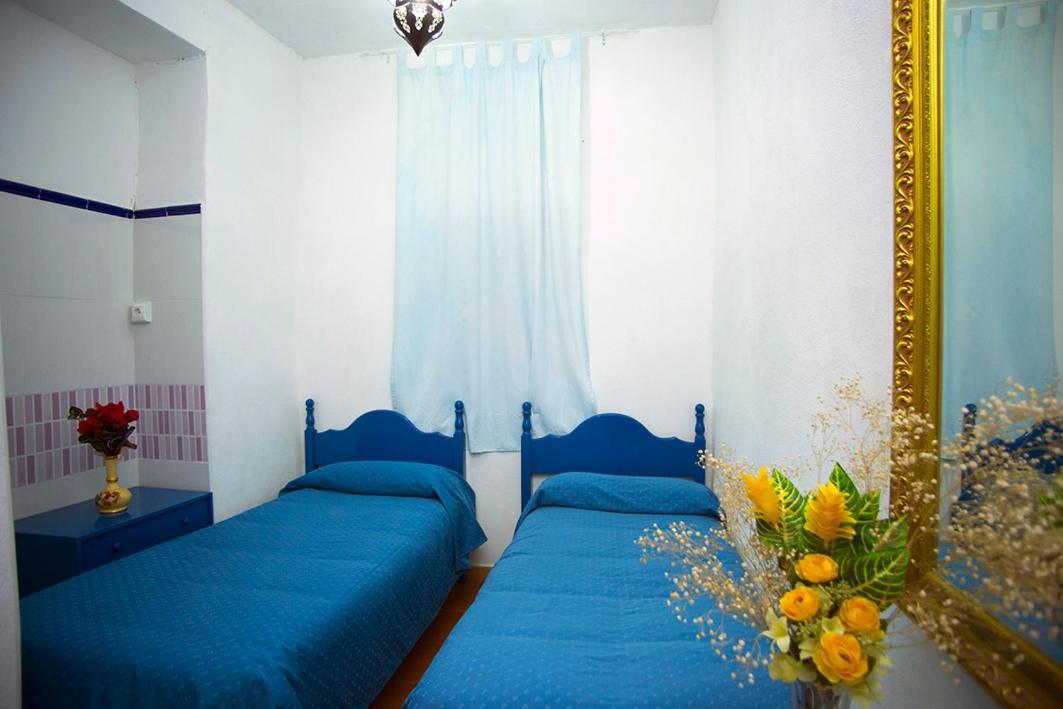 Twin Room Private Bathroom